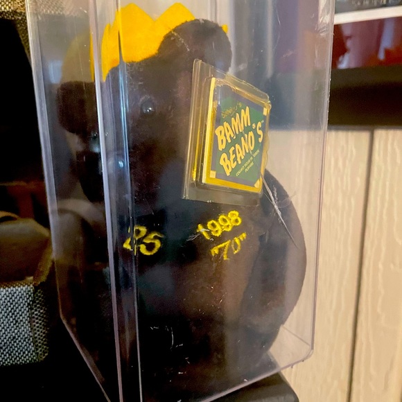 Mark Maguire #25 1998 “70” Homerun King Bamm Beano Collector Bear w/ case - Picture 2 of 6